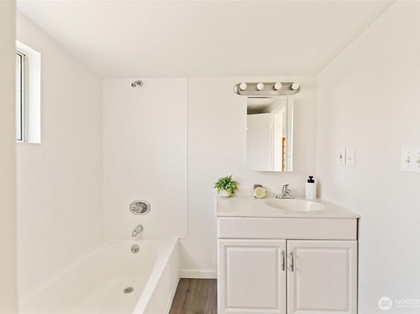 114 2nd Avenue N, Algona WA 98001