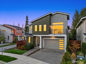 7025 225th Street SW, Mountlake Terrace WA 98043