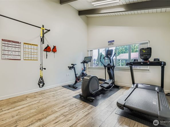 12429 NE 130th Court G210, Kirkland WA 98034