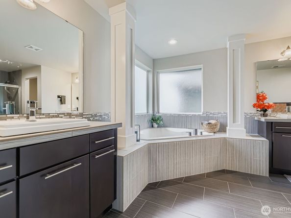 18115 34th Drive SE, Bothell WA 98012