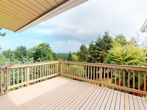 16020 7th Avenue SW, Burien WA 98166