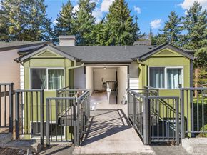 31500 33rd Place SW N103, Federal Way WA 98023