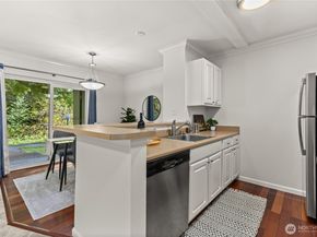 31500 33rd Place SW N103, Federal Way WA 98023