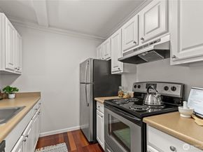 31500 33rd Place SW N103, Federal Way WA 98023