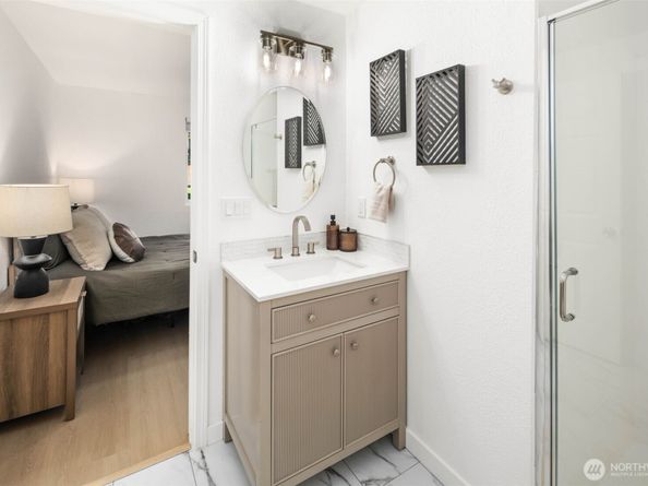 26331 116th Avenue SE G104, Kent WA 98030