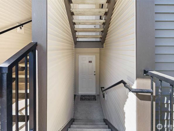 26331 116th Avenue SE G104, Kent WA 98030