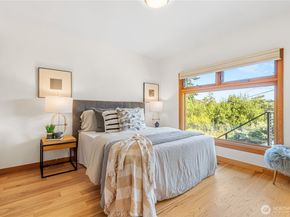 3831 W Lake Sammamish Pkwy NE, Redmond WA 98052