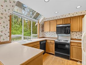 4123 150th Avenue SE, Bellevue WA 98006