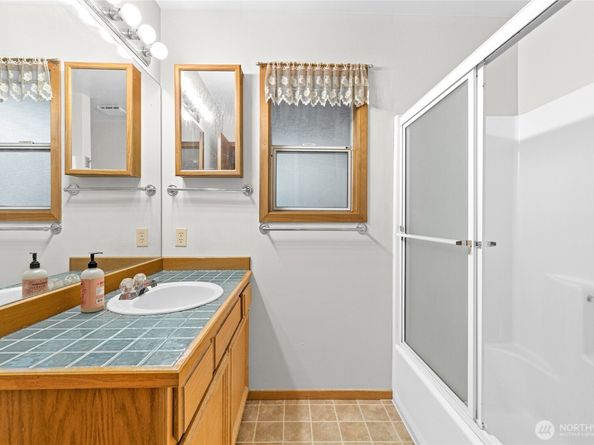 4123 150th Avenue SE, Bellevue WA 98006