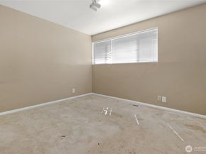 223 W Kinnear Place, Seattle WA 98119