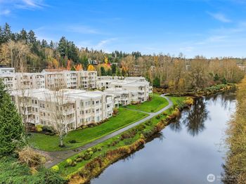 17432 Bothell Way NE