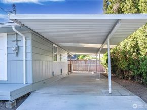 2807 NE 16th Street, Renton WA 98056