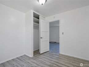 2807 NE 16th Street, Renton WA 98056