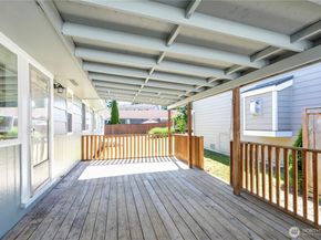 2807 NE 16th Street, Renton WA 98056