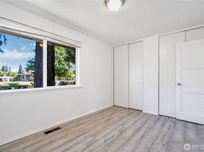 2807 NE 16th Street, Renton WA 98056