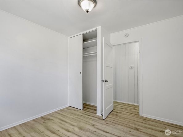 2807 NE 16th Street, Renton WA 98056