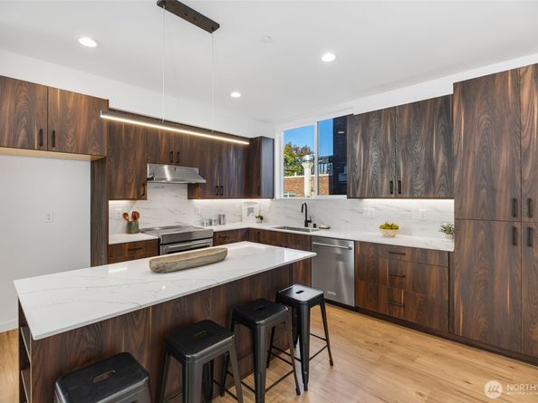 2108 1st Avenue N, Seattle WA 98109