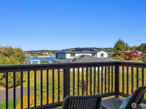 4876 NE Hemlock Lane, Hansville WA 98340