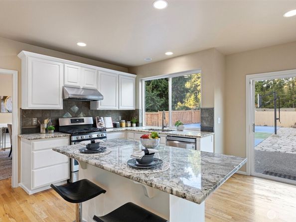 3003 204th Street SE, Bothell WA 98012