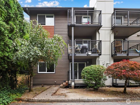220 SW Clark Street B104, Issaquah WA 98027