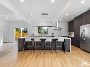 11807 8th Ave S, Seattle WA 98168