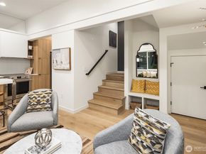 4823 42nd Avenue SW B, Seattle WA 98116