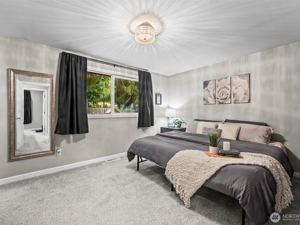 9155 Kristi Court NW, Bremerton WA 98311