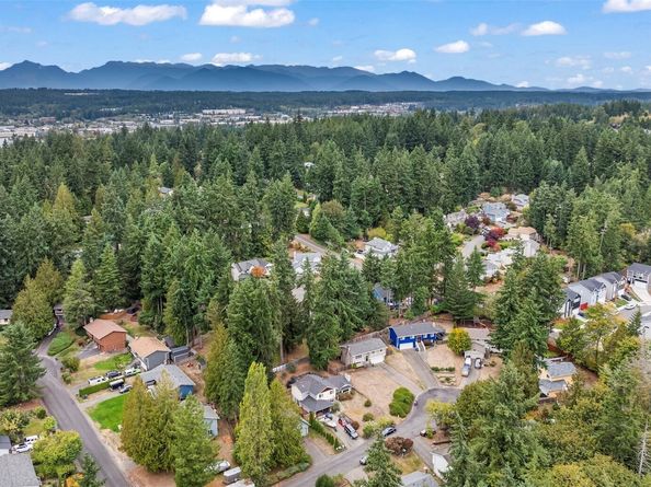 9155 Kristi Court NW, Bremerton WA 98311
