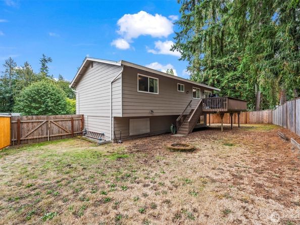 9155 Kristi Court NW, Bremerton WA 98311