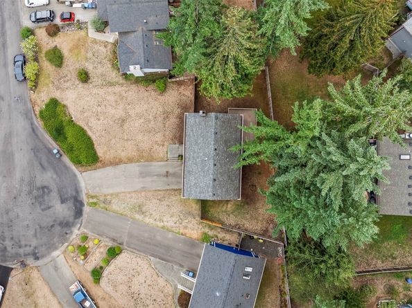 9155 Kristi Court NW, Bremerton WA 98311