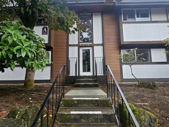 7317 224th Street SW A8, Edmonds WA 98026