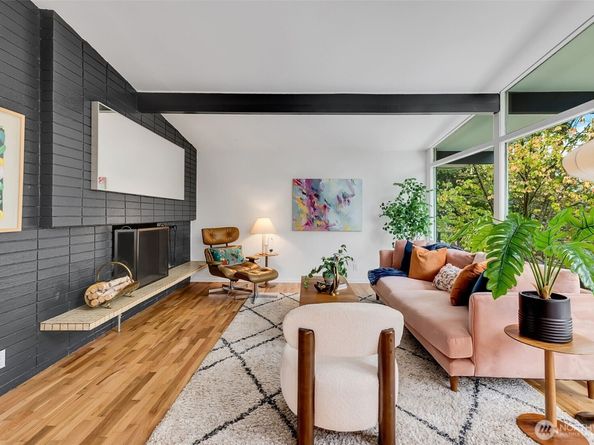 16256 8th Avenue SW, Seattle WA 98166