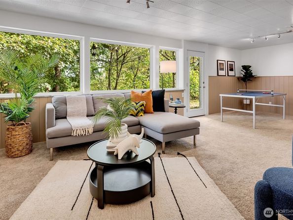 16256 8th Avenue SW, Seattle WA 98166