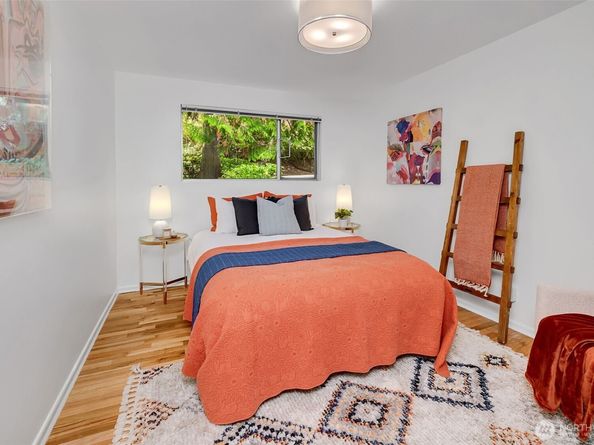 16256 8th Avenue SW, Seattle WA 98166
