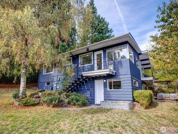 16256 8th Avenue SW, Seattle WA 98166