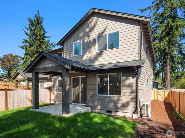 12332 13th Place SW 2A, Burien WA 98146