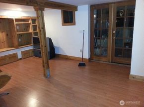 341 NE 51st Street, Seattle WA 98105