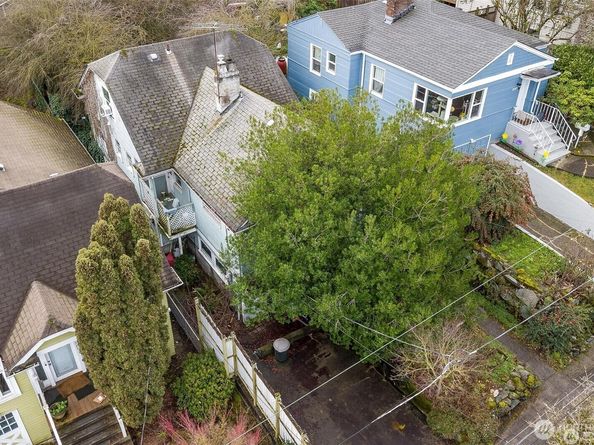 341 NE 51st Street, Seattle WA 98105