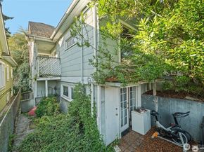 341 NE 51st Street, Seattle WA 98105