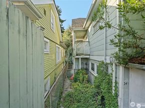341 NE 51st Street, Seattle WA 98105