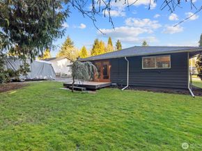 10009 161st Avenue NE, Redmond WA 98052