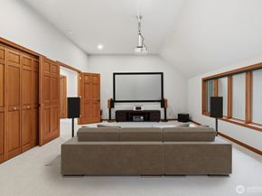 13799 NE 32nd Place, Bellevue WA 98005
