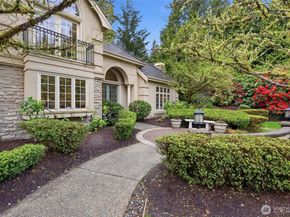 13799 NE 32nd Place, Bellevue WA 98005
