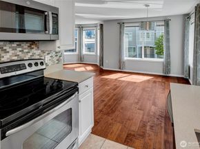 500 Aloha Street 107, Seattle WA 98109