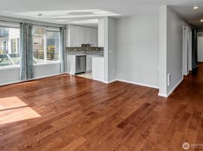 500 Aloha Street 107, Seattle WA 98109