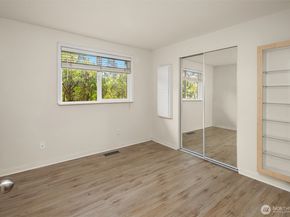 19814 10th Drive SE, Bothell WA 98012