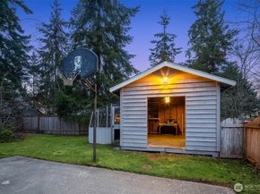 19814 10th Drive SE, Bothell WA 98012