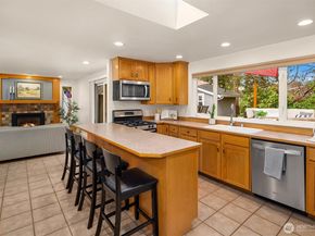 19814 10th Drive SE, Bothell WA 98012