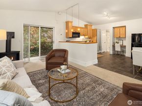 19814 10th Drive SE, Bothell WA 98012