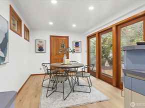 11904 Lakeside Avenue NE, Seattle WA 98125